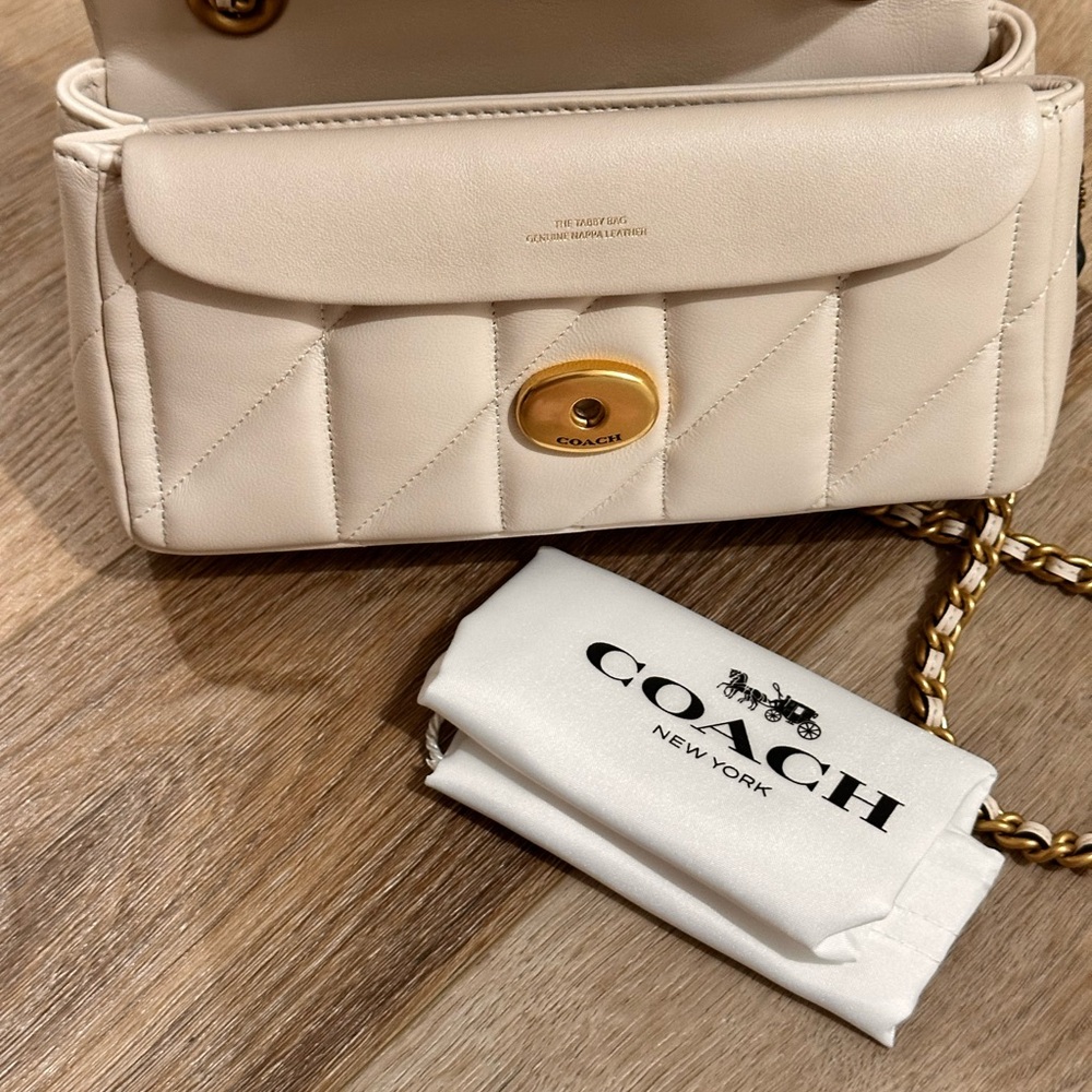 Coach Tabby 20 Cream Quilted Shoulder Bag - Picture 3 of 7